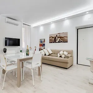  Apartamento Bmga L The White Crown In Testaccio