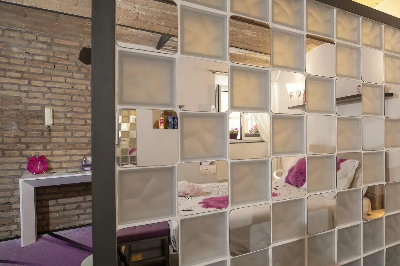 Apartment Domus Paradiso In Piazza Navona Rome Italy
